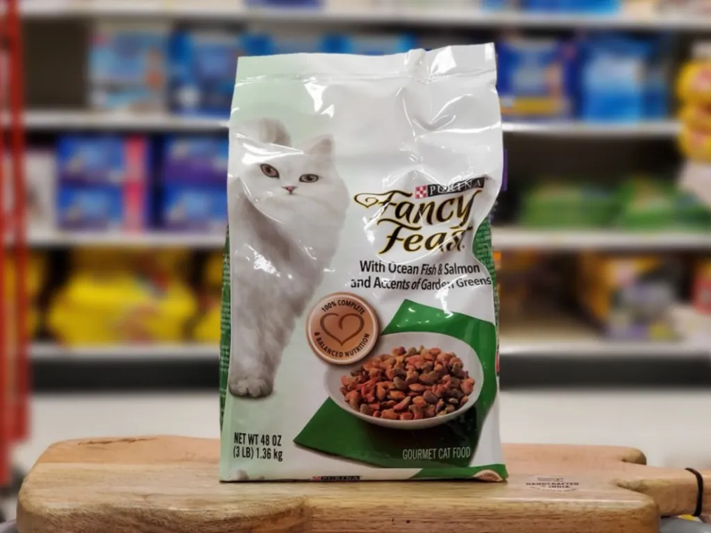 Fancy Feast Dry Food: Purrrfect for Your Cat缩略图