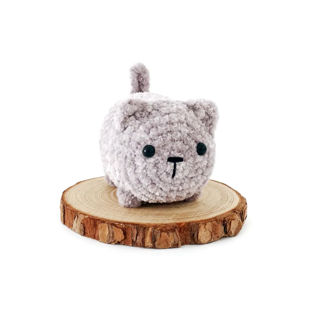 cat toy crochet pattern